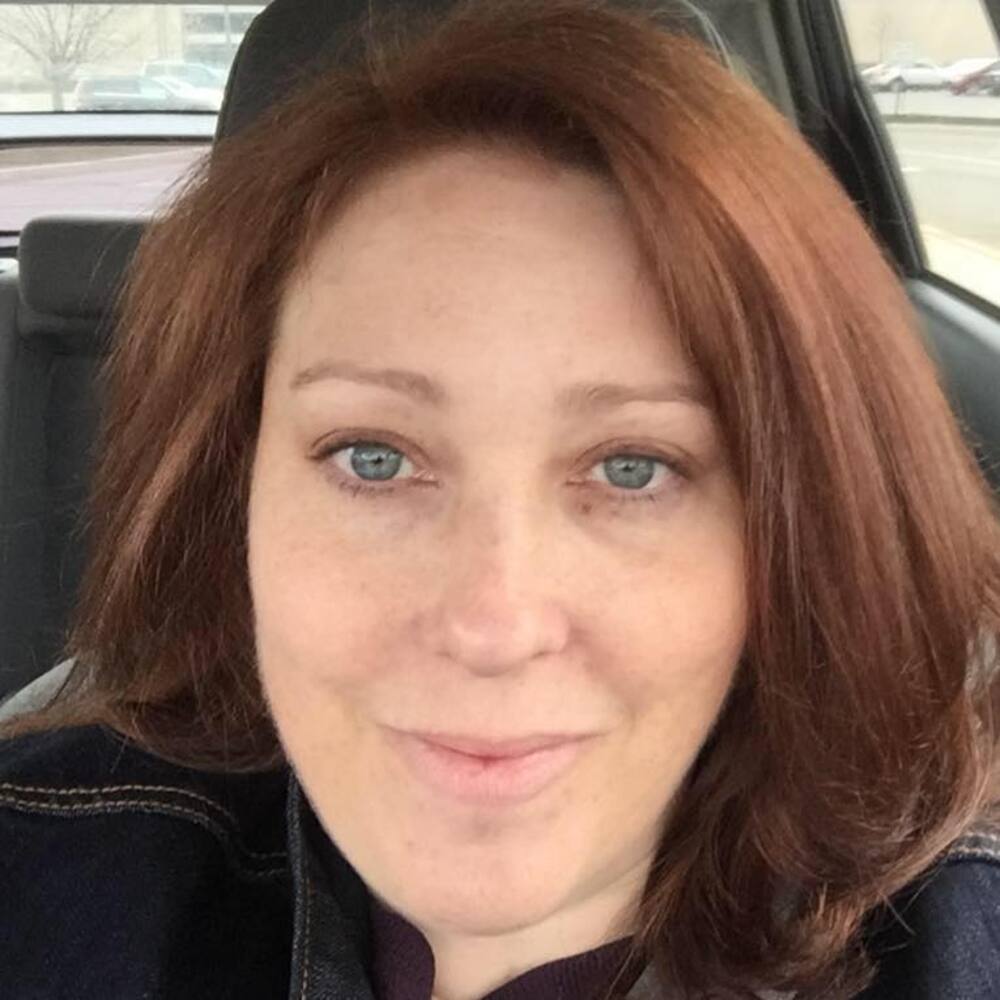 Meet your Posher, Debbie